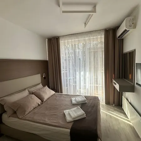 Prime 2-bedroom Welingrad