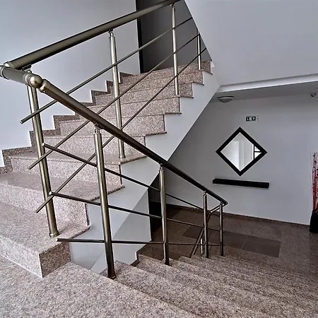Prime 2-bedroom *